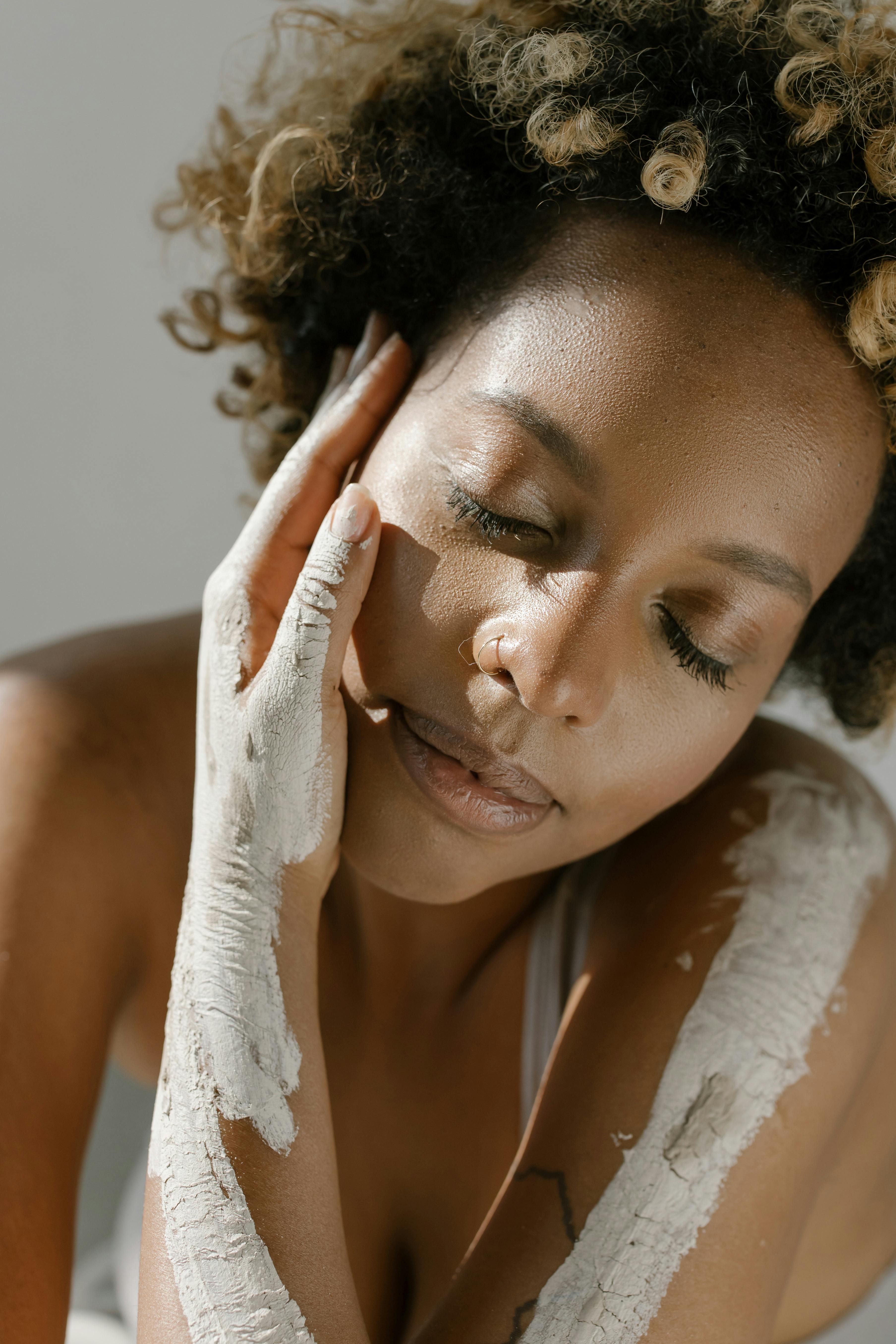 Bentonite Clay: What Is It, and Benefits To Your Skin