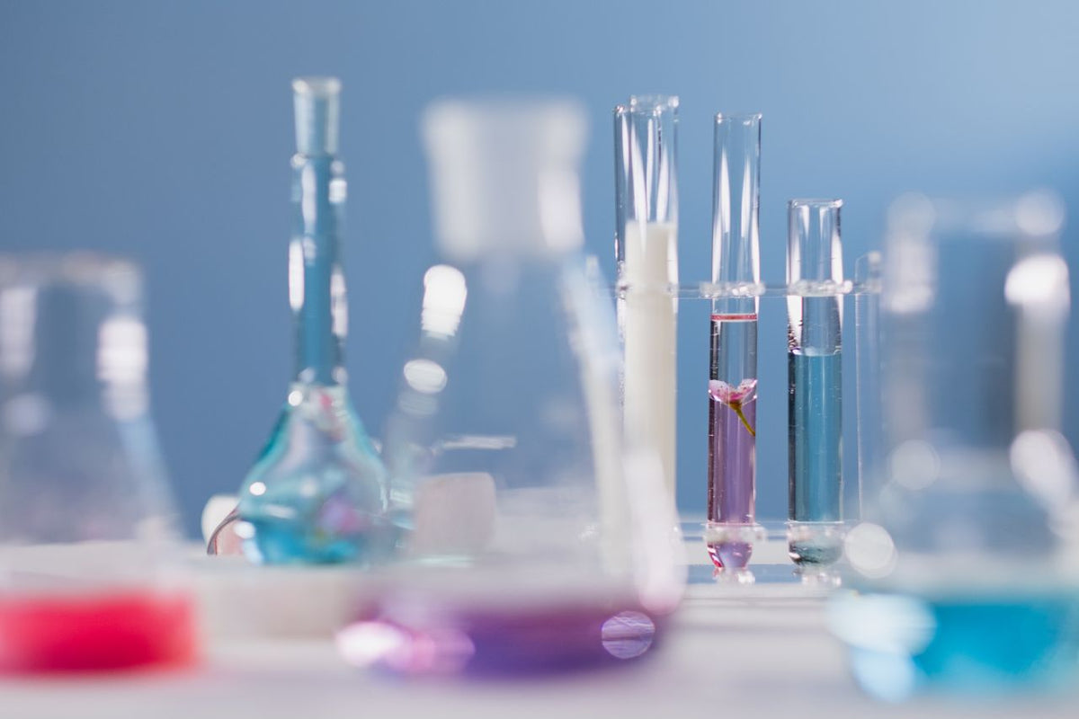 Synthetic Fragrance vs. Natural Fragrance: What Does the Label Tell You?